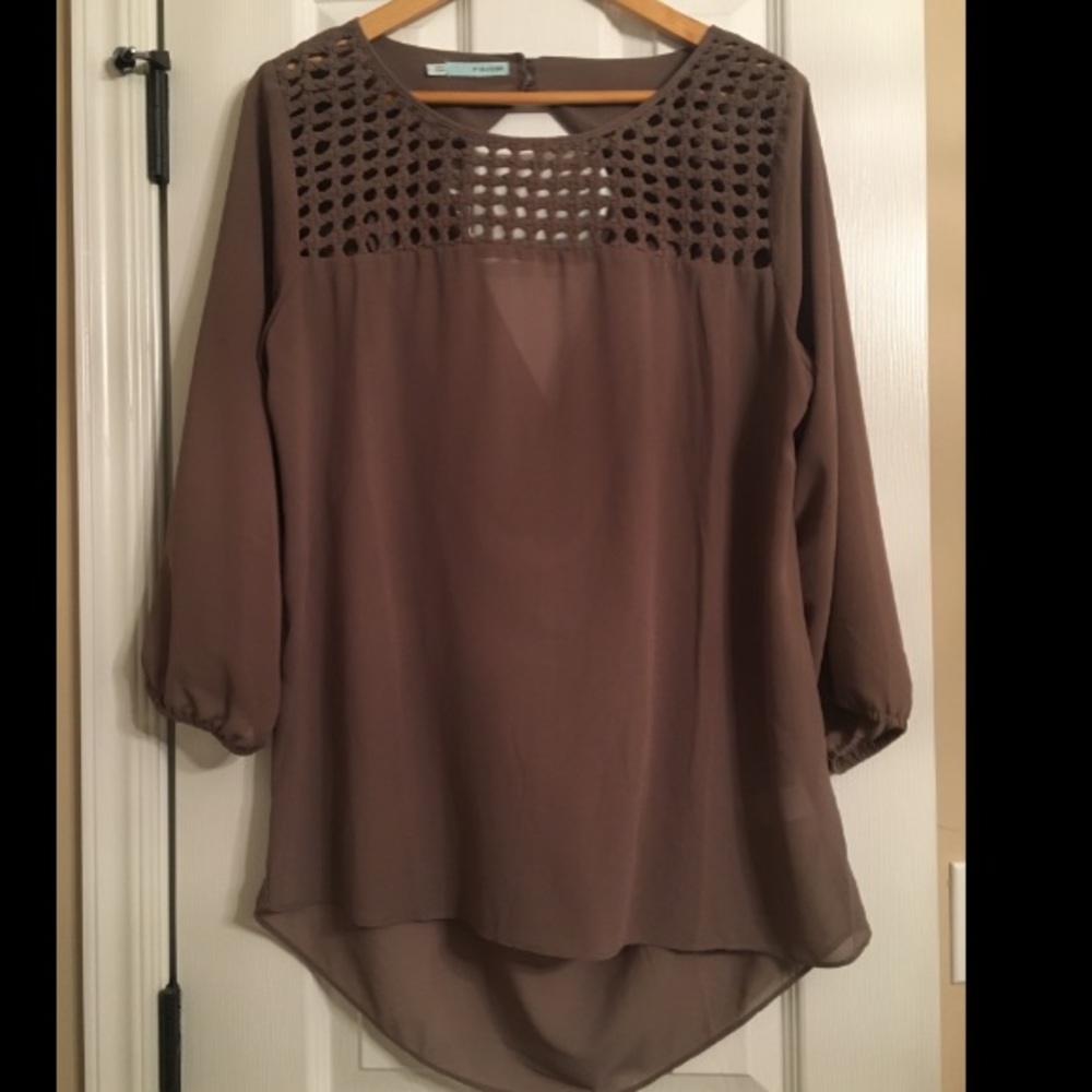 High-Low top